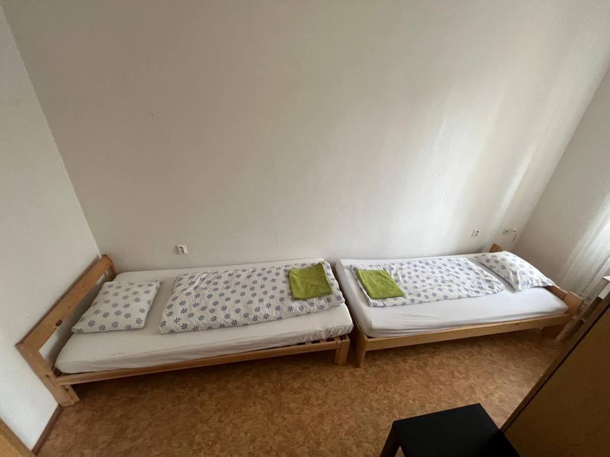 Near Main Railway And Bus Station Apartment Бърно Екстериор снимка