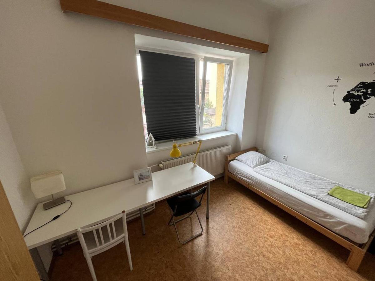 Near Main Railway And Bus Station Apartment Бърно Екстериор снимка