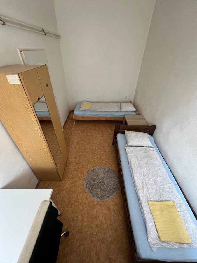 Near Main Railway And Bus Station Apartment Бърно Екстериор снимка
